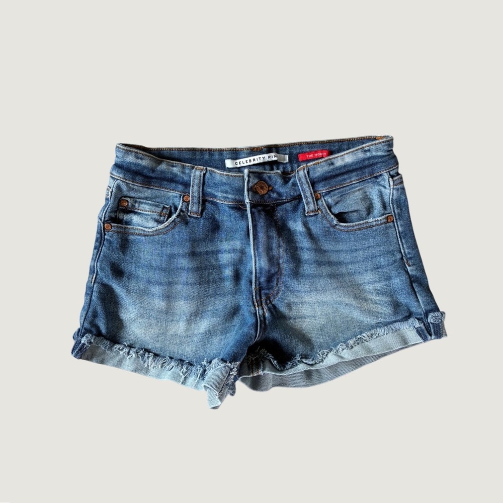 Celebrity Pink The Honey Denim Shorts Medium Wash Raw Hem Size 7/28